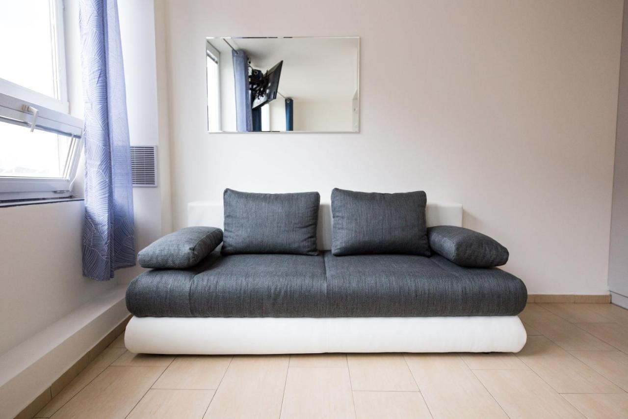 Apartments Kopecna With Parking Брно Екстер'єр фото