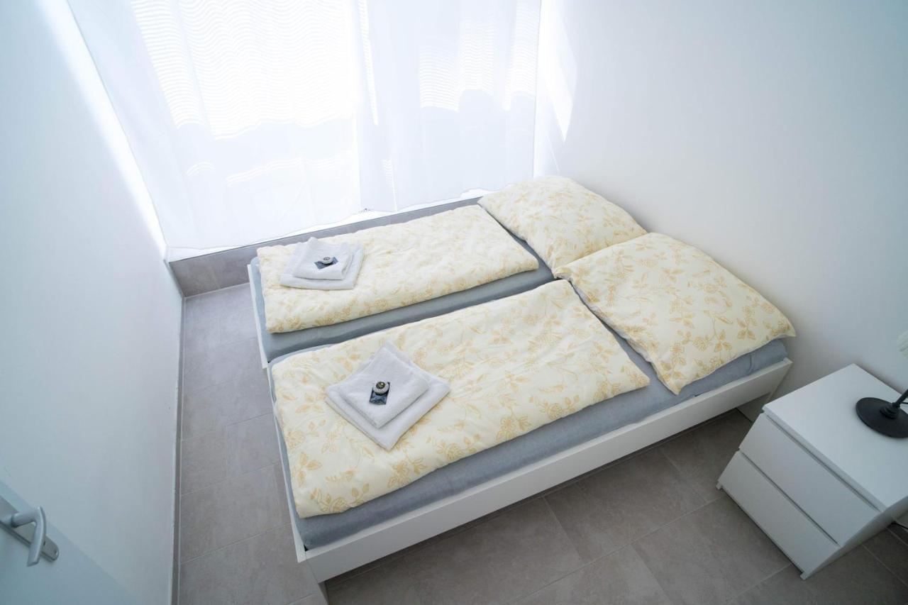 Apartments Kopecna With Parking Брно Екстер'єр фото